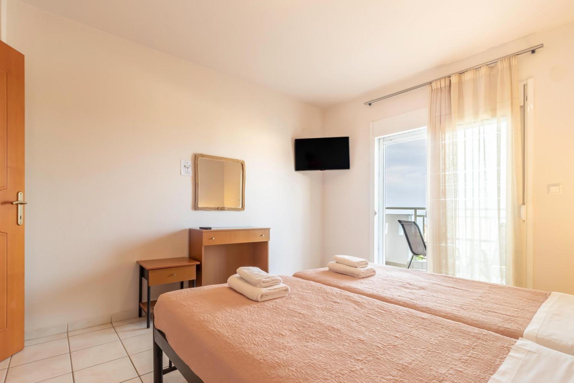 Properstay 107 - Villa Sea View โปไลโครโน ภายนอก รูปภาพ