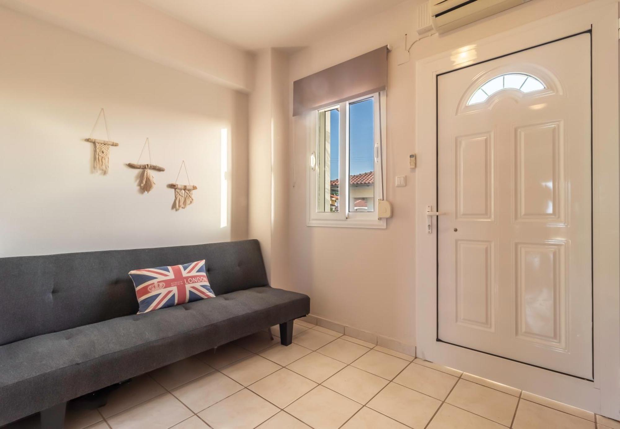 Properstay 107 - Villa Sea View โปไลโครโน ภายนอก รูปภาพ